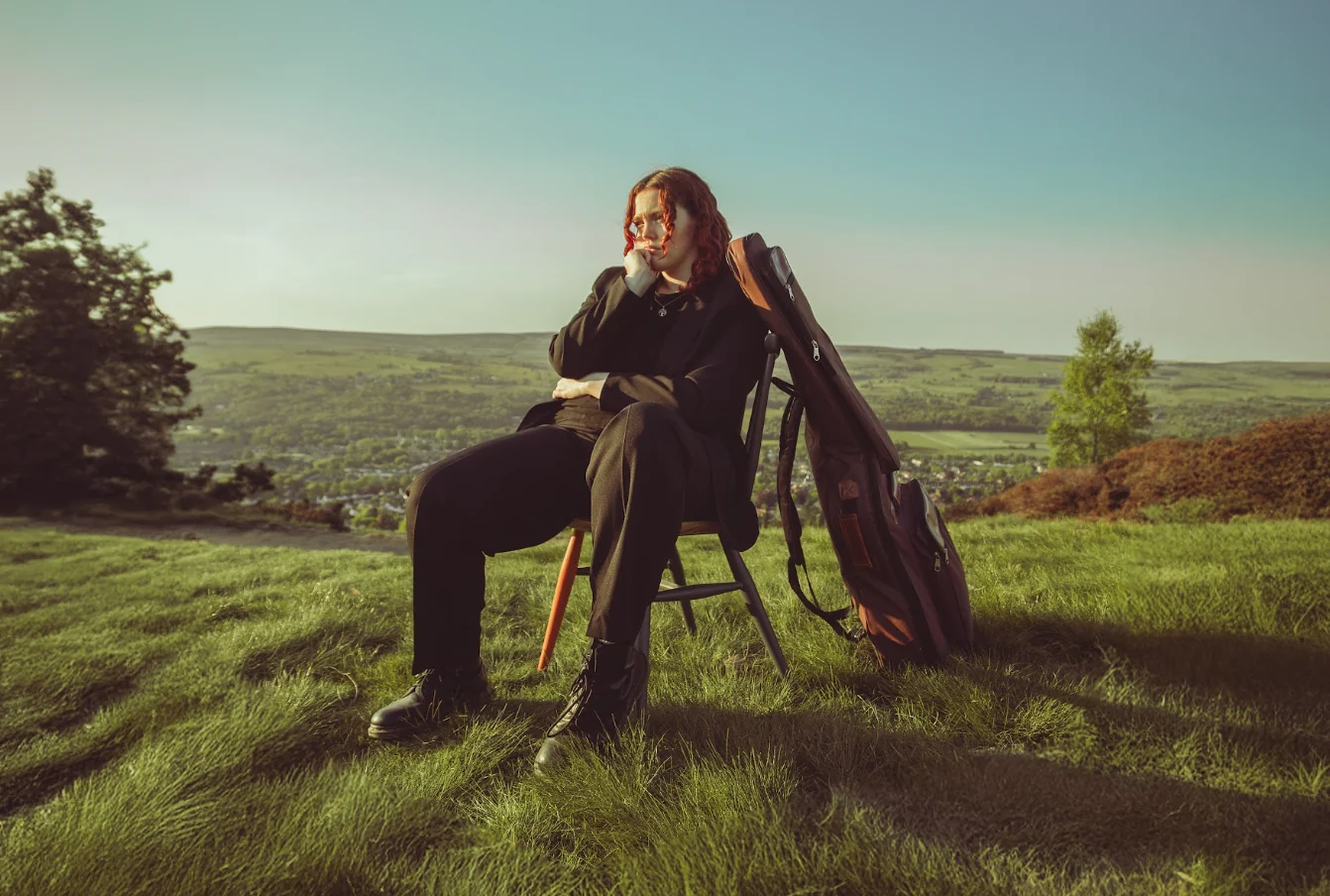 Reeka Studios about page image 3 — musician portrait in landscape