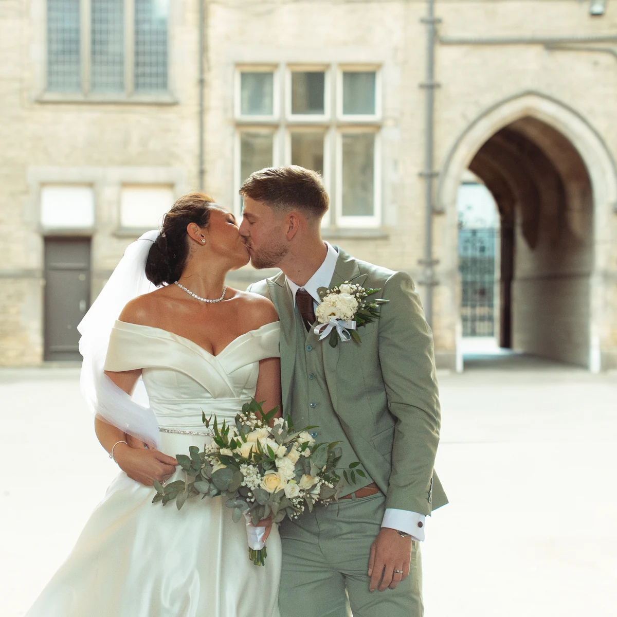 Ferguson/Howes Wedding thumbnail